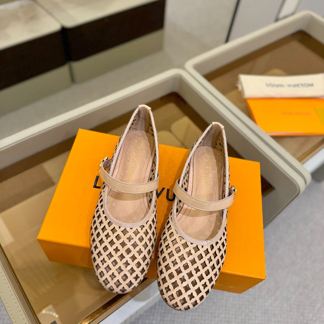 ROMY FLAT BALLERINA IN LIGHT PINK MESH PATENT CALFSKIN