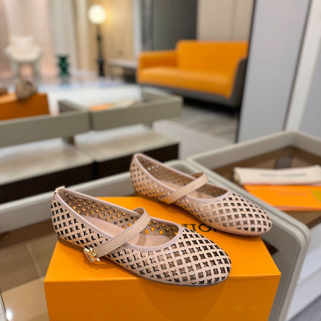 ROMY FLAT BALLERINA IN LIGHT PINK MESH PATENT CALFSKIN