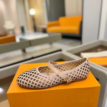 ROMY FLAT BALLERINA IN LIGHT PINK MESH PATENT CALFSKIN