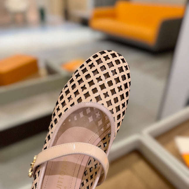 ROMY FLAT BALLERINA IN LIGHT PINK MESH PATENT CALFSKIN