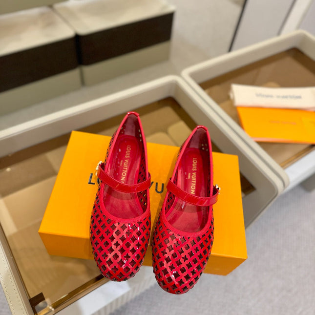 ROMY FLAT BALLERINA IN CHERRY RED MESH PATENT CALFSKIN