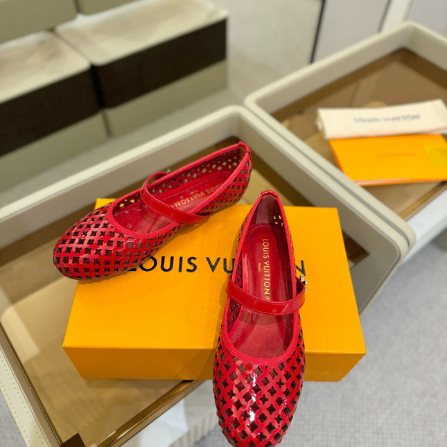 ROMY FLAT BALLERINA IN CHERRY RED MESH PATENT CALFSKIN