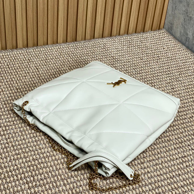 DRAWSTRING CHAIN STRAP SHOULDER BAG 39 IN WHITE QUILTED CALFSKIN