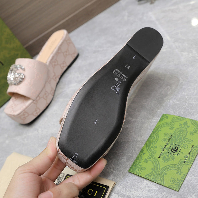 HIGH WEDGE PLATFORM WITH DOUBLE G IN ALMOND BEIGE CANVAS