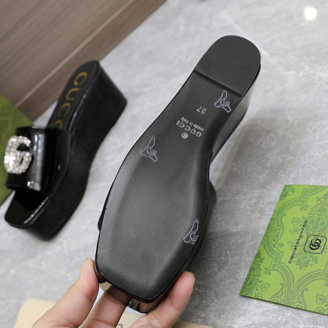 HIGH WEDGE PLATFORM WITH DOUBLE G IN BLACK GLOSSY CALFSKIN