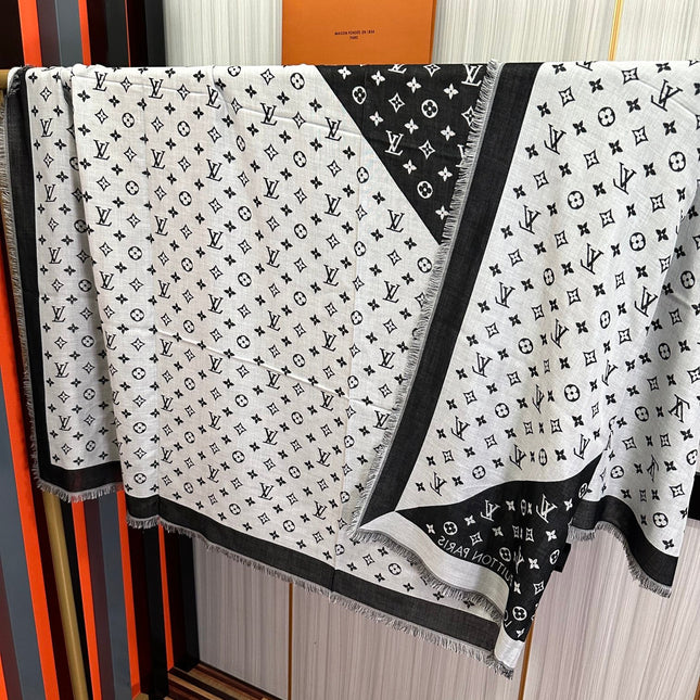 MONOGRAM 140 CM SQUARE SCARF IN BLACK MIX WHITE CASHMERE 391107