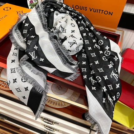 MONOGRAM 140 CM SQUARE SCARF IN BLACK MIX WHITE CASHMERE 391107
