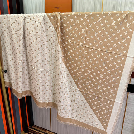 MONOGRAM 140 CM SQUARE SCARF IN PEANUT BROWN MIX WHITE CASHMERE 391108
