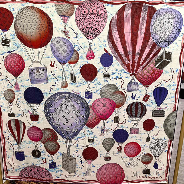 UP AND AWAY 140 CM SQUARE SILK SCARF COLORFUL 400073
