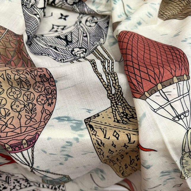 UP AND AWAY 140 CM SQUARE SILK SCARF COLORFUL 400074