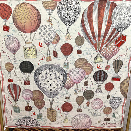 UP AND AWAY 140 CM SQUARE SILK SCARF COLORFUL 400074