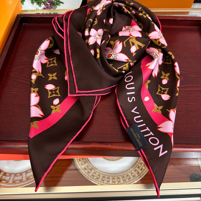LV SCARF 90 CM IN SILK 723121