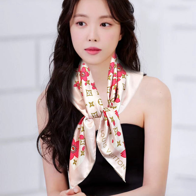 LV SCARF 90 CM IN SILK 723123