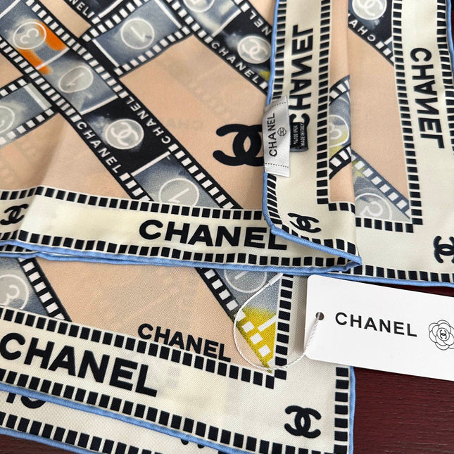 CHANEL 25S SCARF 90 IN SILK 727362