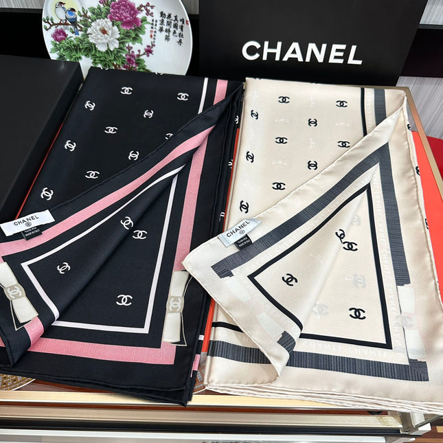 CHANEL 25S SCARF 90 IN SILK 730538