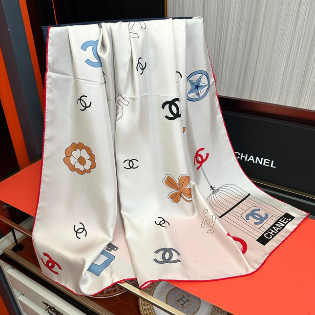 CHANEL 25S SCARF 90 IN SILK 733858
