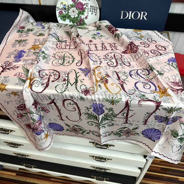 DIOR SQUARE SCARF 90 CM IN WHITE SILK MOTIF 735744