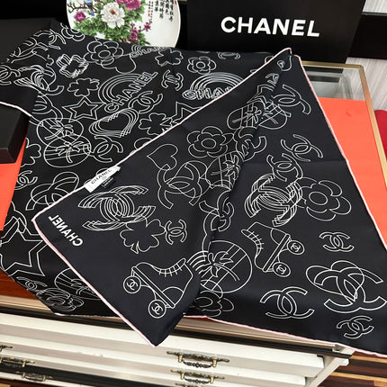 CHANEL 25S SCARF 90 IN SILK 738436