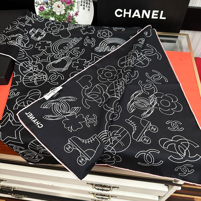 CHANEL 25S SCARF 90 IN SILK 738436