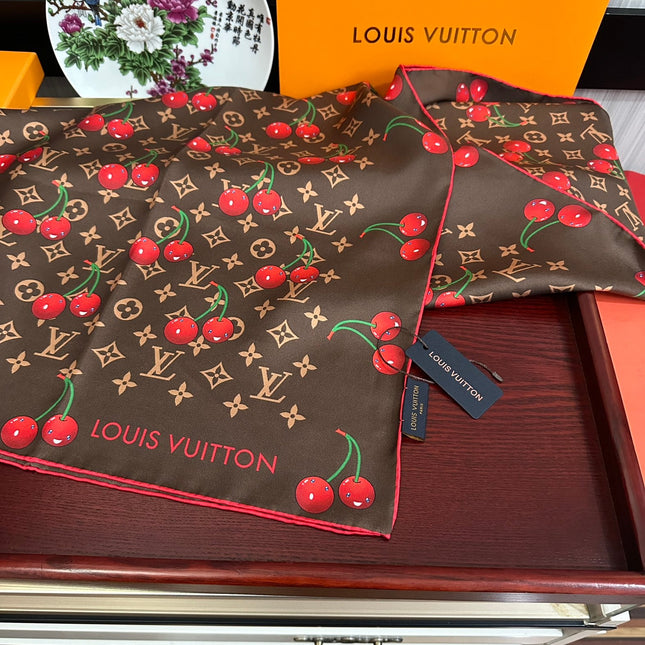 LV SCARF 90 CM IN SILK 05