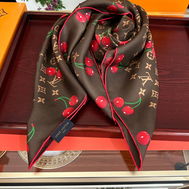 LV SCARF 90 CM IN SILK 05