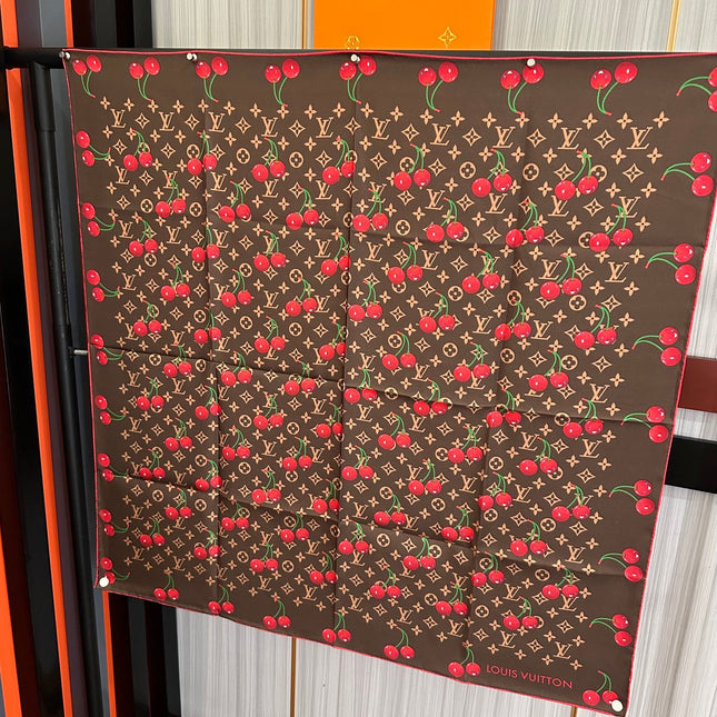 LV SCARF 90 CM IN SILK 05