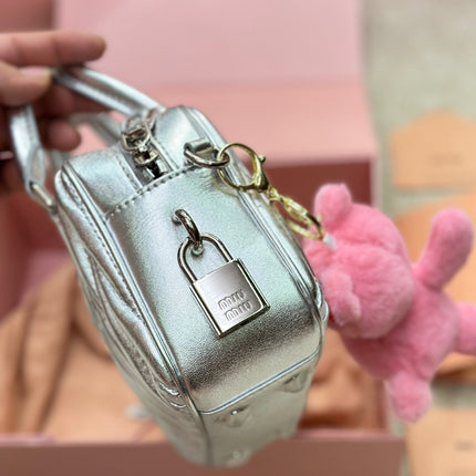 BOWLING BAG 21 IN SILVER LAMBSKIN