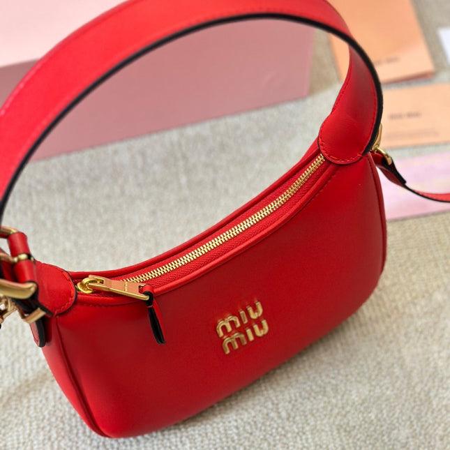 HOBO 20 BAG IN CHERRY RED CALFSKIN