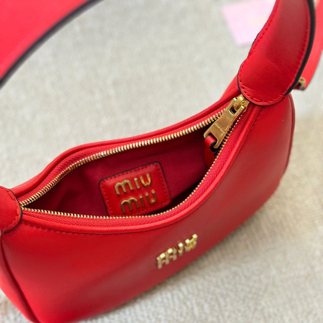 HOBO 20 BAG IN CHERRY RED CALFSKIN