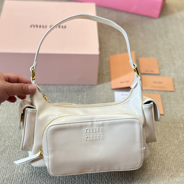 PUCKET BAG 27 IN WHITE CALFSKIN