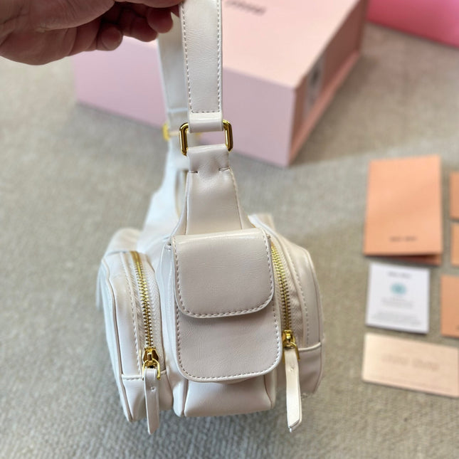 PUCKET BAG 27 IN WHITE CALFSKIN