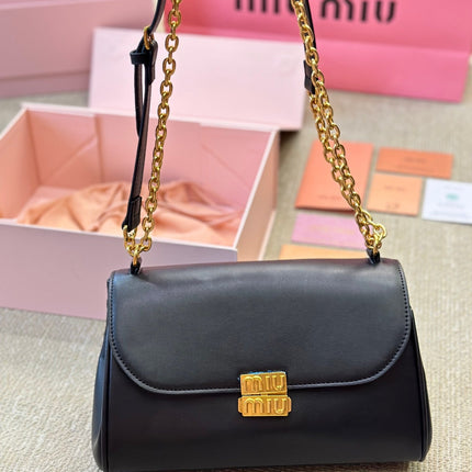 SHOULDER BAG 25 IN BLACK CALFSKIN GOLD HARDWARE