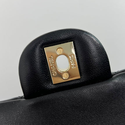 CC 20 SQUARE CLASSIC SINGLE FLAP BAG IN BLACK LAMBSKIN