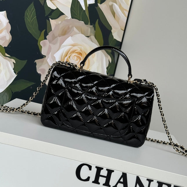 MINI FLAP BAG 20 IN BLACK GLOSSY CALFSKIN GOLD HARDWARE