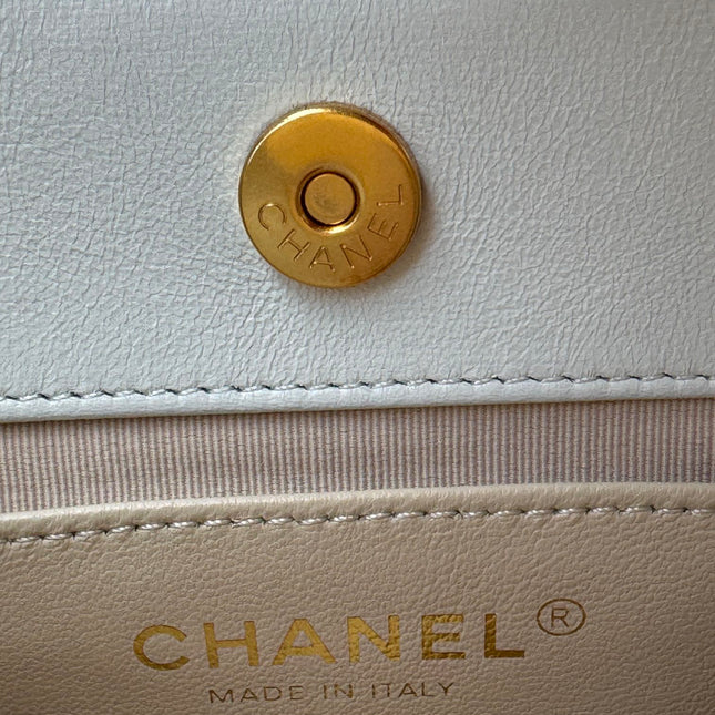 CHANEL 25S HOBO BAG 19 CM IN WHITE LAMBSKIN WITH GOLD HARDWARE