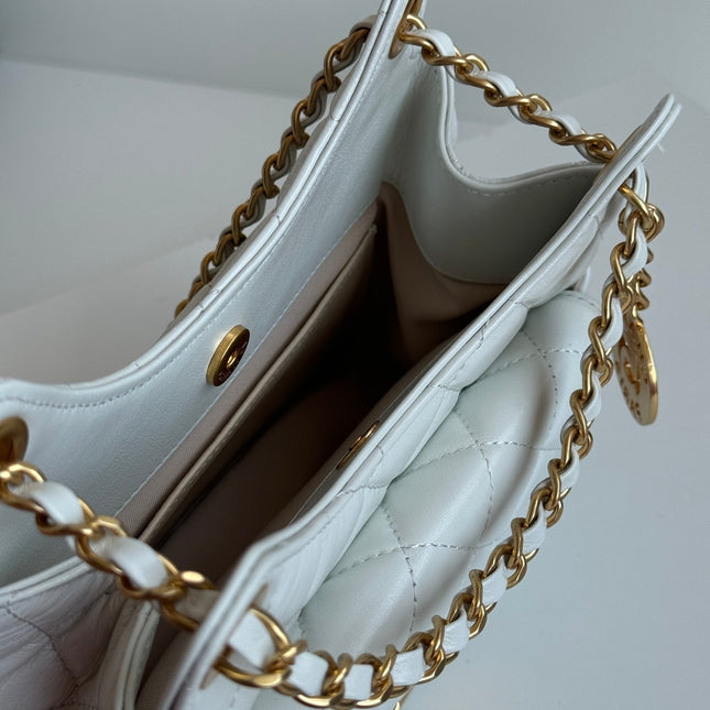 CHANEL 25S HOBO BAG 19 CM IN WHITE LAMBSKIN WITH GOLD HARDWARE