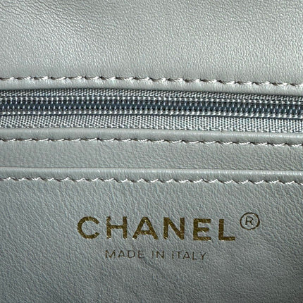 MINI FLAP BAG 20 IN LIGHT GRAY GLOSSY CALFSKIN GOLD HARDWARE