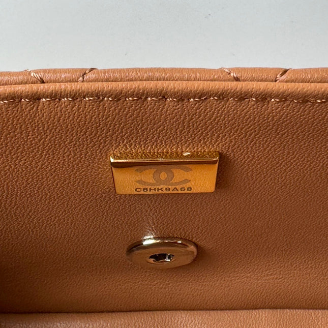 FLAP BAG 20 IN BRONZE BROWN LAMBSKIN WITH HANDLE