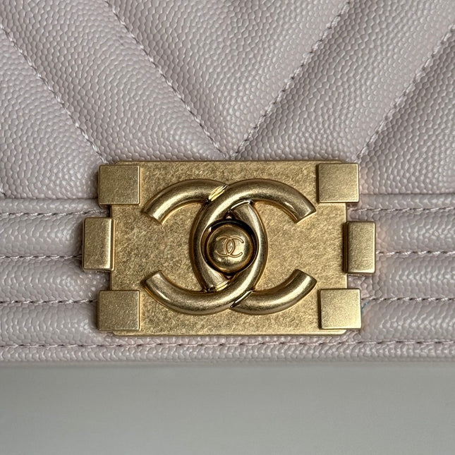 BOY BAG WITH GOLD HARDWARE MEDIUM 25 IN PINK NUDE CALFSKIN