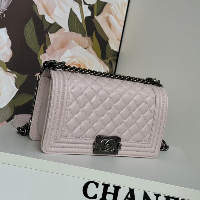 BOY BAG MEDIUM 25 IN PINK NUDE CALFSKIN