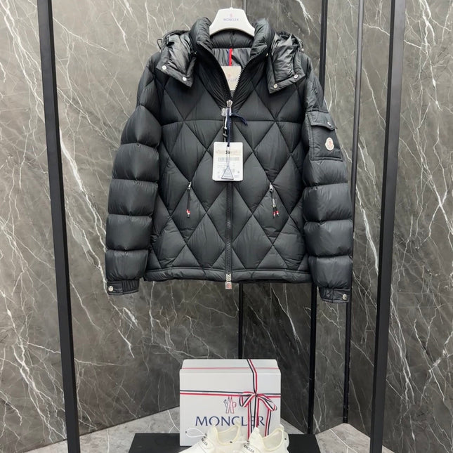 MONCLER 25S JACKET IN BLACK 052