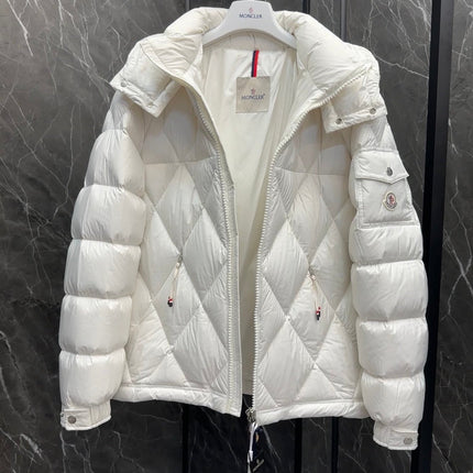 MONCLER 25S JACKET IN WHITE 051