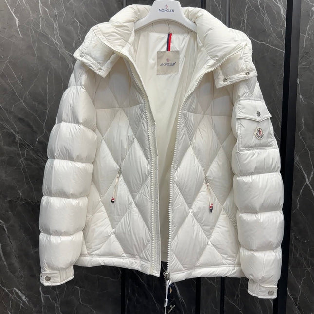 MONCLER 25S JACKET IN WHITE 051