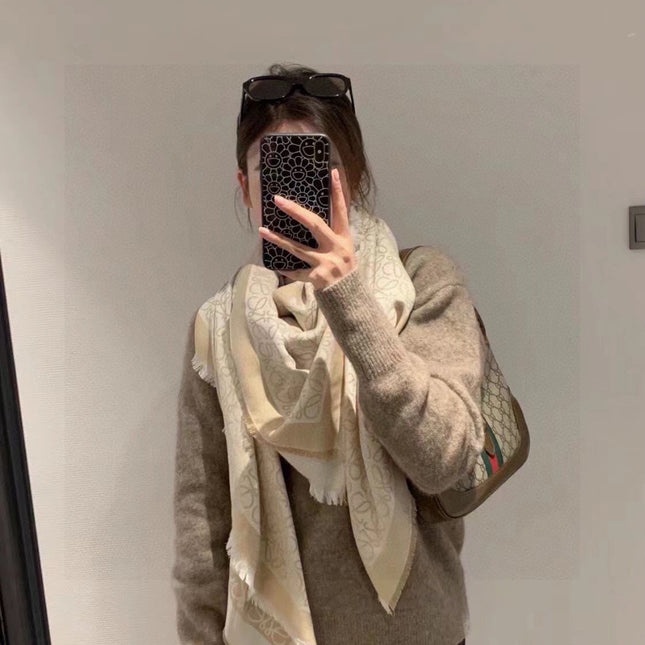 LOEWE 25S SCARF 140 IN WOOL SILK 577900