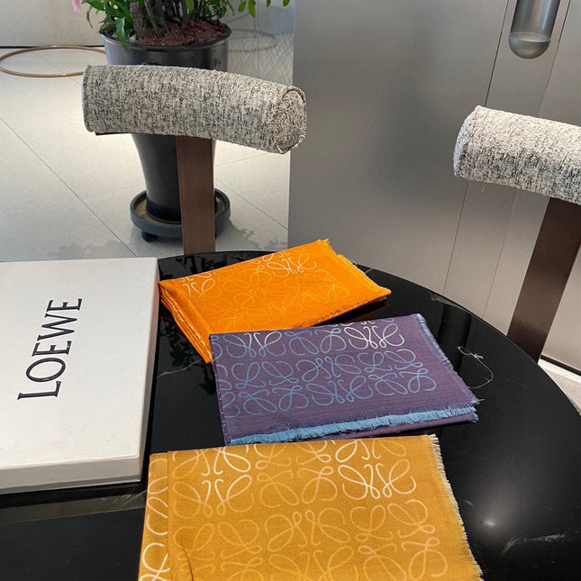 LOEWE 25S SCARF 200 IN CASHMERE SILK 0001