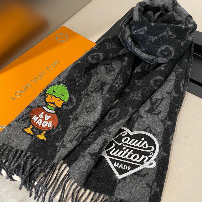 TIGER PATTERN SCARF 205 CM IN BLACK CASHMERE  390875