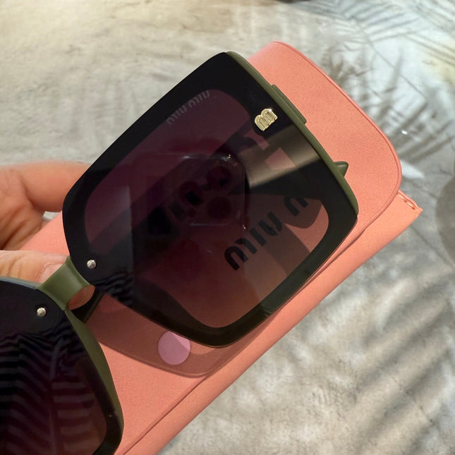 LOGO SQUARE SUNGLASSES 512017 IN GREEN ACETATE