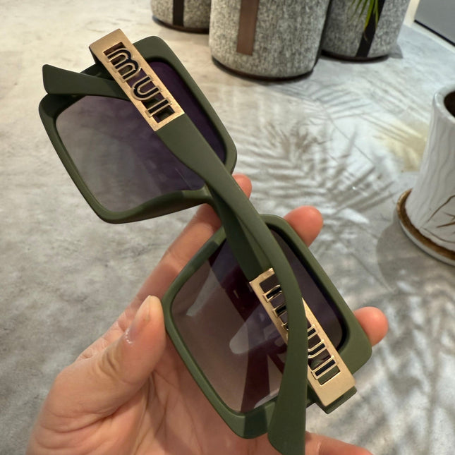 LOGO SQUARE SUNGLASSES 512017 IN GREEN ACETATE