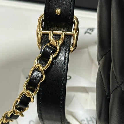 CC MAXI 30 HOBO BAG IN BLACK CALFSKIN WITH STRAP
