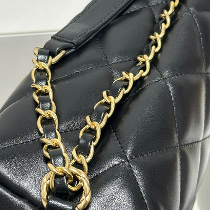 CC MAXI 30 HOBO BAG IN BLACK CALFSKIN WITH STRAP